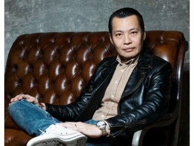 CharlyHO : Un artiste singulier.