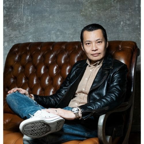 CharlyHO : Un artiste singulier.